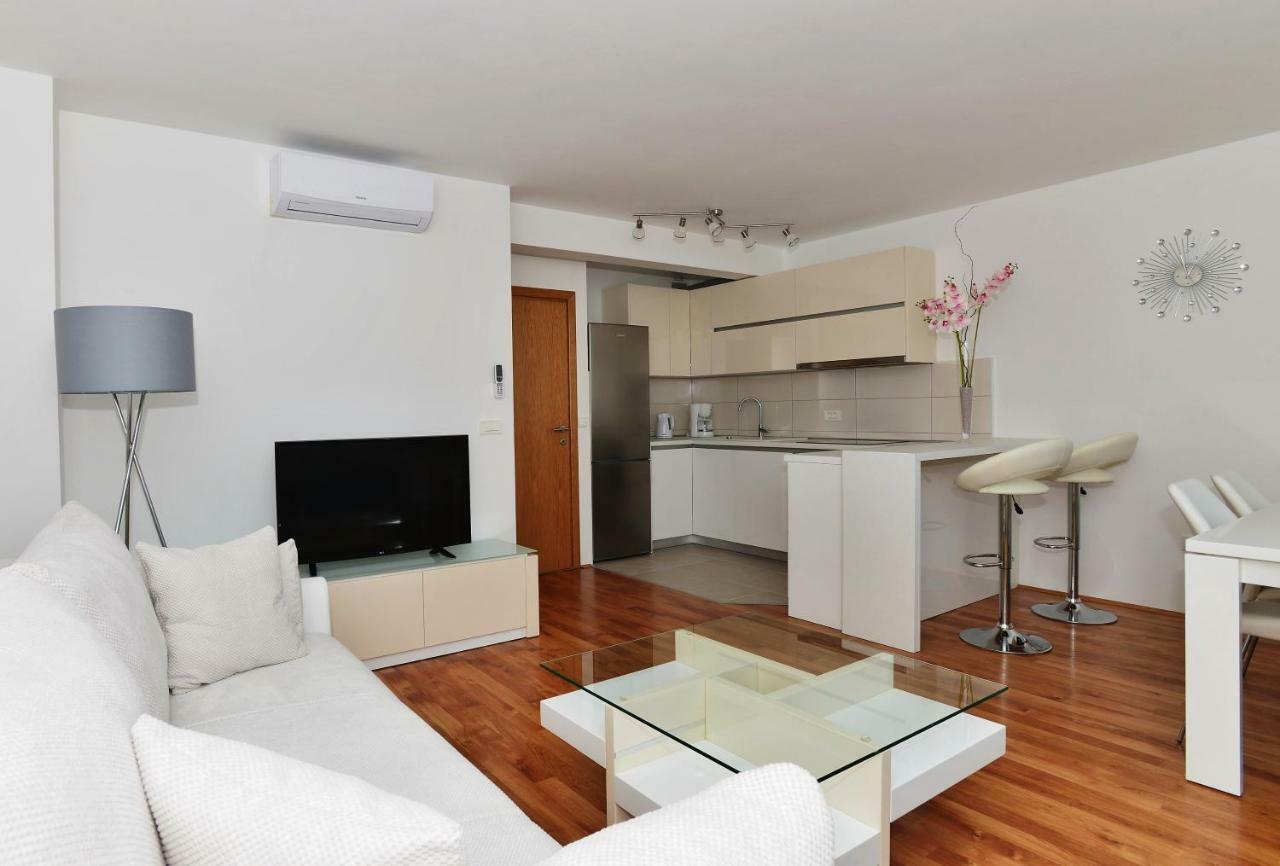 Apartman Dominik 마카르스카 외부 사진
